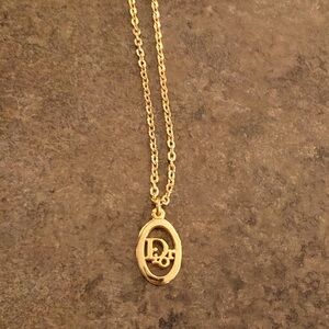Dior Elegant Gold Pendant Necklace